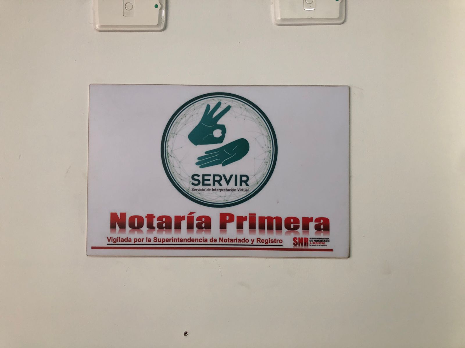 logo servir notaria